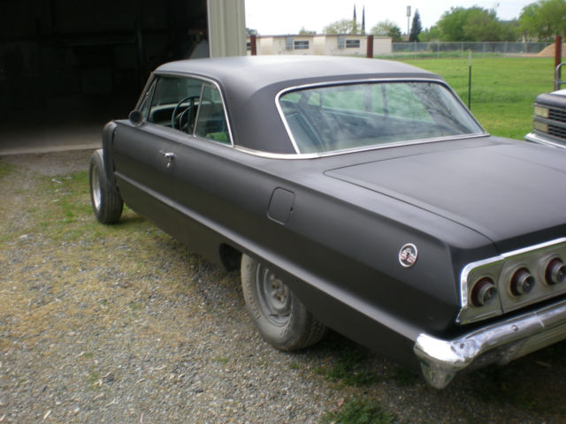 1963 Chevrolet Impala (Black/Brown)