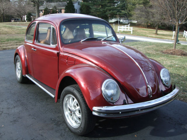 1970 Volkswagen Beetle - Classic (Red/Tan)