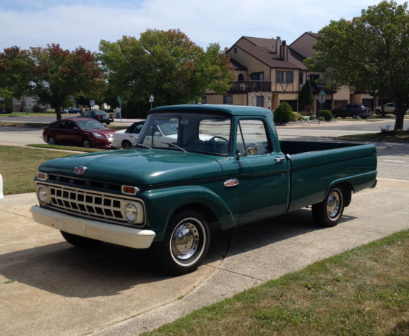 1965 Ford F-100 (Green/Green)