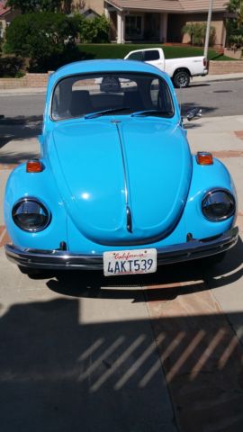 1971 Volkswagen Beetle - Classic (Safety Blue/Black and Light Blue)