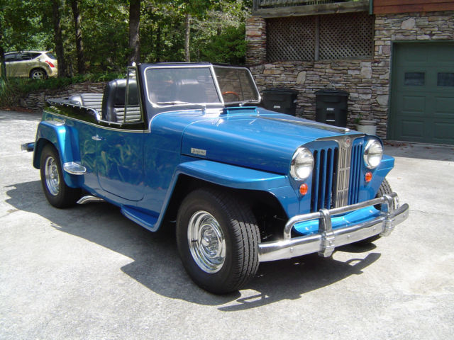 1948 Willys Jeepster (Intense Blue Pearl/Black)