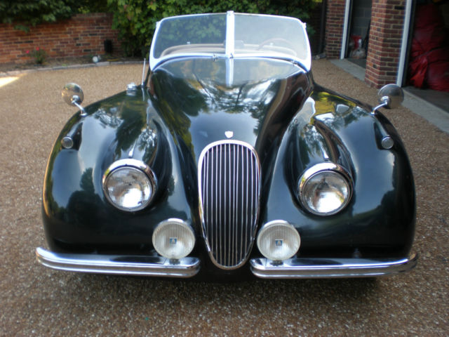 1952 Replica/Kit Makes Jaguar (Green/Tan)