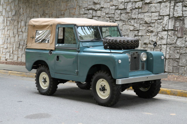 1962 Land Rover Series II (Marine Blue/Black)