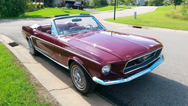 1968 Ford Mustang (Burgundy/Red)