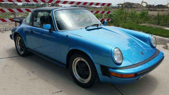 1978 Porsche 911 (Green/Blue)