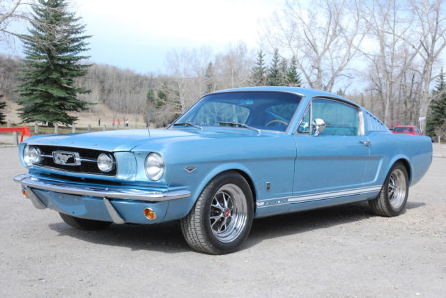 1966 Ford Mustang (Silver Blue/Deluxe Blue / White Pony)