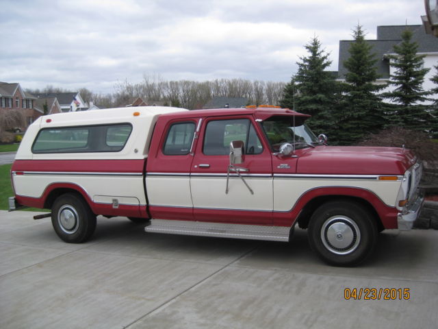 1979 Ford F-250 (Red/Red)