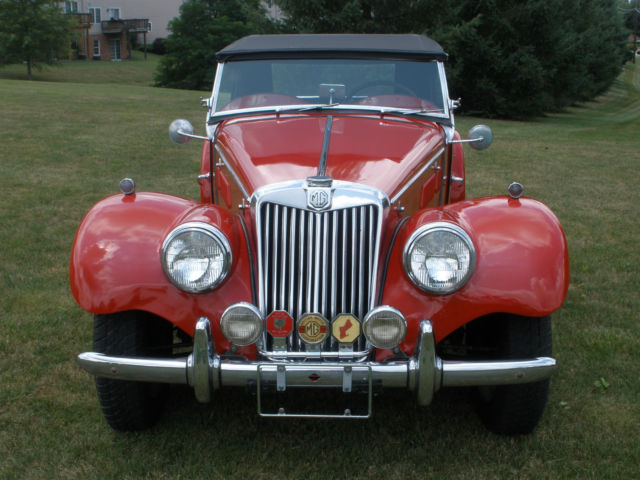 1953 MG T-Series (Red/Black)