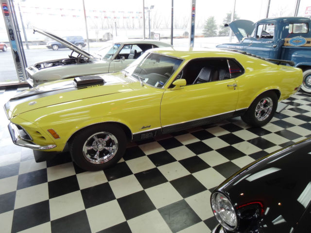 1970 Ford Mustang (Competition Yellow/Black)