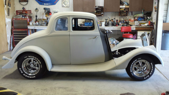 1933 Willys coupe (Silver/Silver)