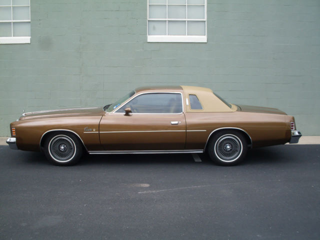 1975 Chrysler Cordoba (Gold/Tan)