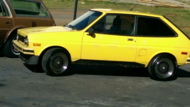 1979 Ford Fiesta (Yellow/Black)