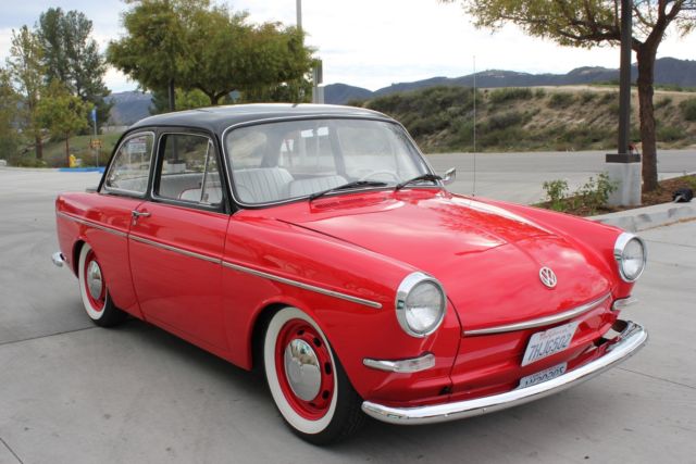 1964 Volkswagen Type III (Red/White)