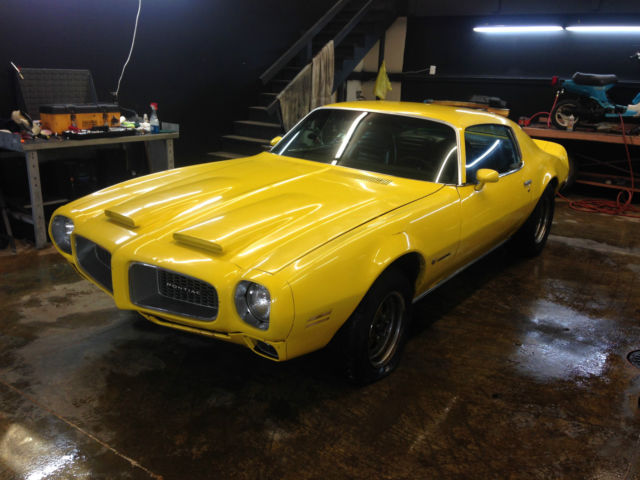 1972 Pontiac Firebird (Yellow/Black)