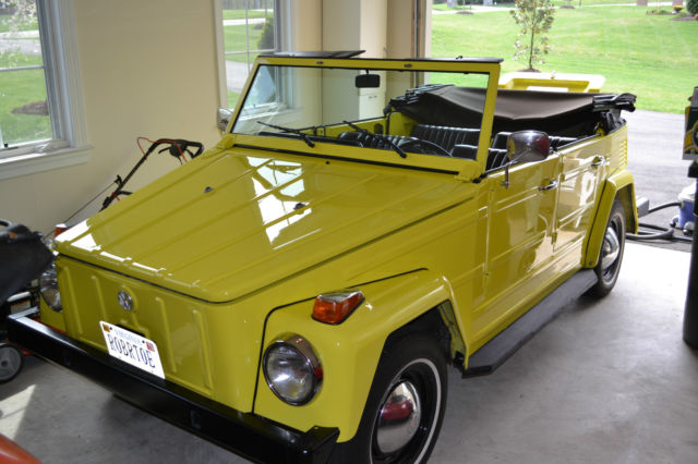 1973 Volkswagen Thing (Yellow/Black)