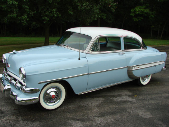 1954 Chevrolet Bel Air/150/210 (Blue/White/Blue)
