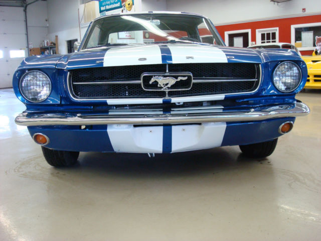 1965 Ford Mustang (dark blue/Black)