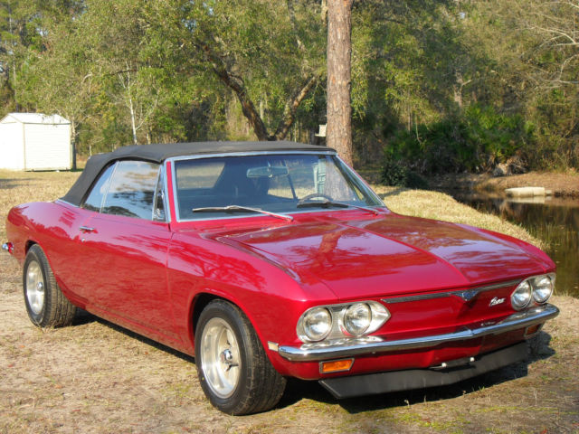 1968 Chevrolet Corvair (Red/Black)