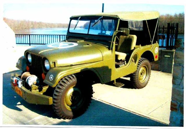 1954 Willys M38 A1 (Army Green/Army Green)