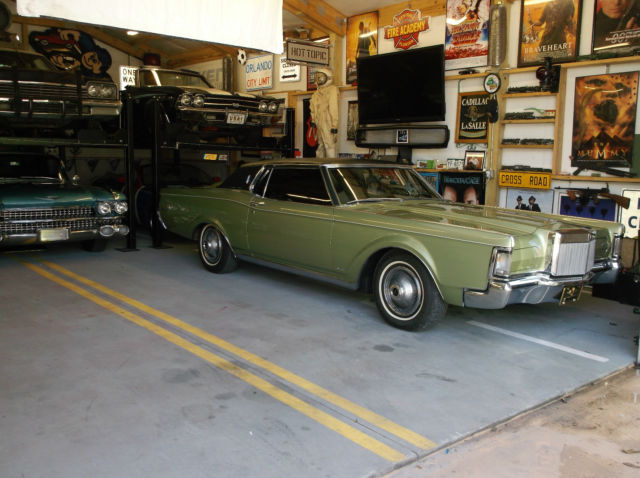 1969 Lincoln Continental (OD green/OD green)