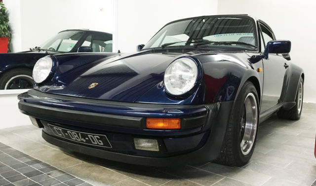 1982 Porsche 911 (Blue/Gray)