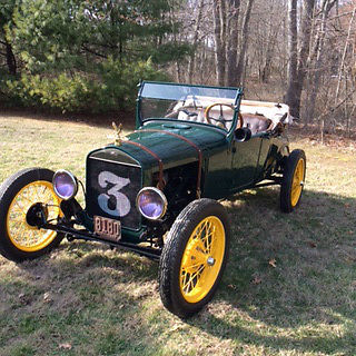 1927 Ford Model T (Green/Brown)