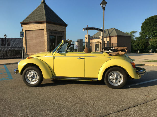 1979 Volkswagen Beetle - Classic (Yellow/Brown)