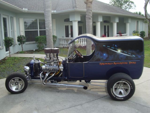 1923 Ford Model T (Blue/Champagne)