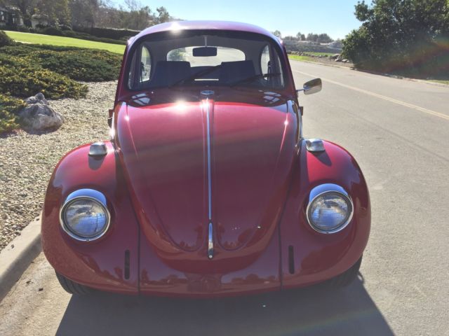 1968 Volkswagen Beetle - Classic (Red/Black)