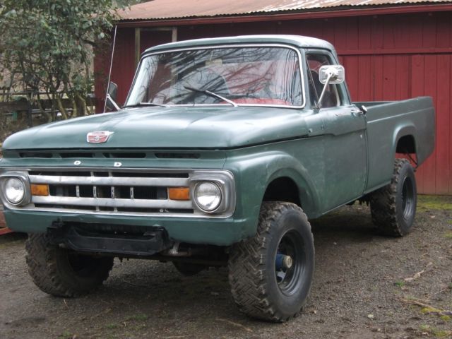 1964 Ford F-250 (Green/Red)