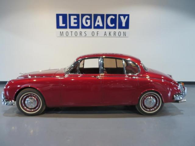 1960 Jaguar MKII (Red/Red)