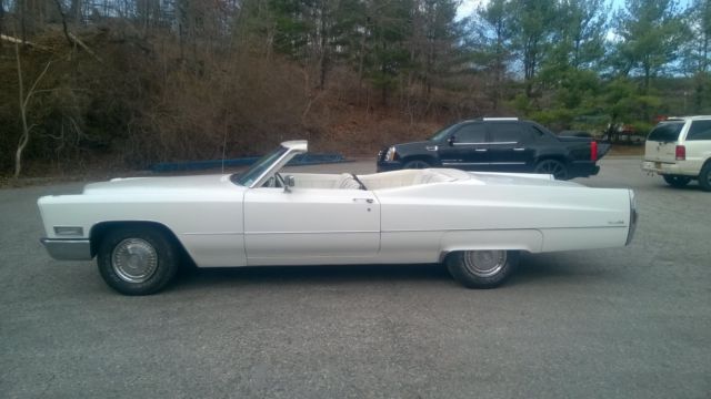 1968 Cadillac DeVille (WHITE/white)