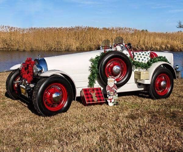 1927 Bugatti Roadster Bobtail (White/Red)