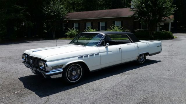 1963 Buick Electra (White/Black)