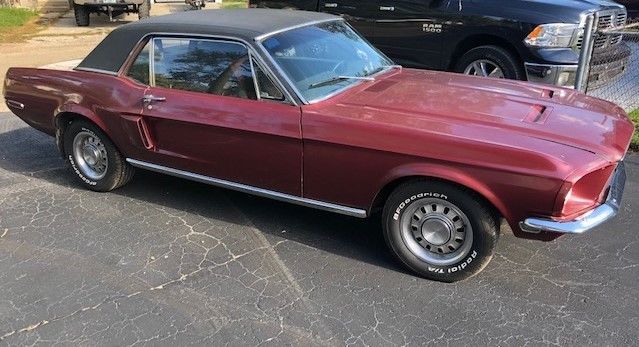 1968 Ford Mustang (Burgundy/Black)