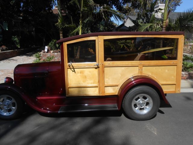 1929 Ford Model A (Metallic Burgundy/Burgundy and Tweed)