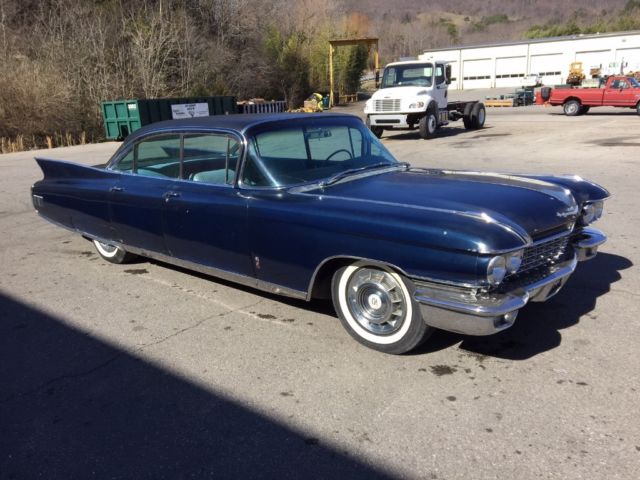 1960 Cadillac Fleetwood (Blue/Blue)