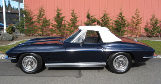 1964 Chevrolet Corvette (Daytona Blue/Silver)