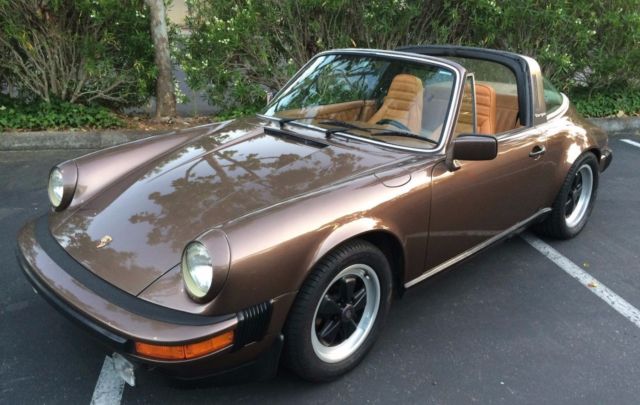 1979 Porsche 911 (Copper Brown Metallic/Cork)