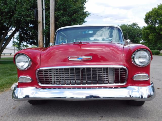 1955 Chevrolet Bel Air/150/210 (Red/white/Red)