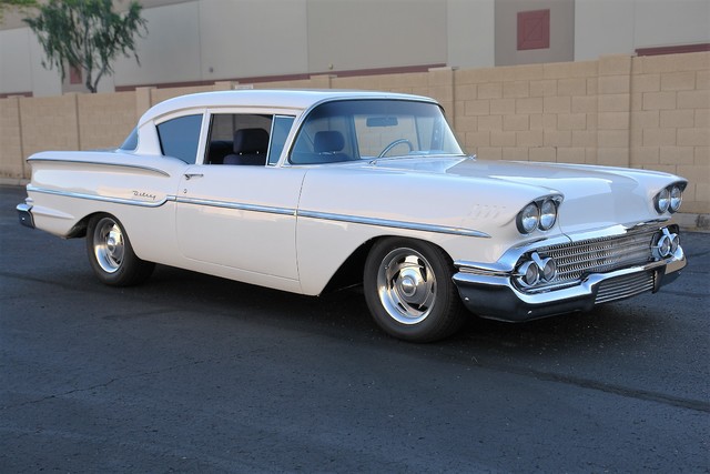 1958 Chevrolet Del-Ray (White/Blue)