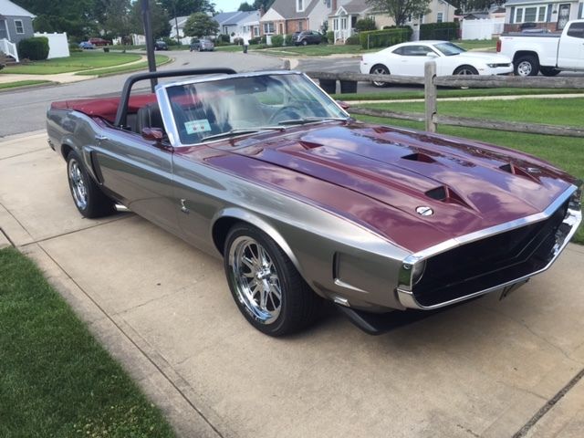 1970 Ford Mustang (Silver/Maroon/Black)