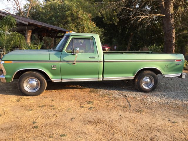 1973 Ford F-100 (Green/Green)