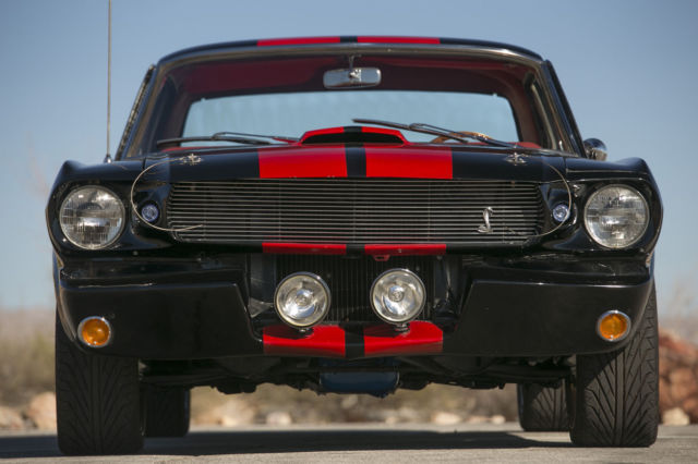 1966 Ford Mustang (Black/Red)