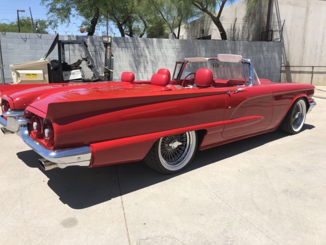 1959 Ford Thunderbird (Red/Red & white)