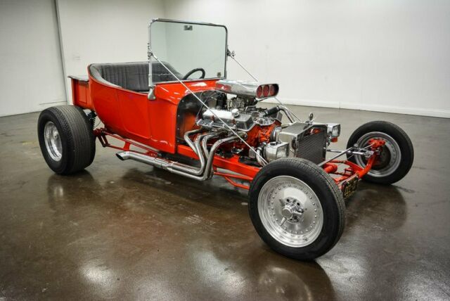 1923 Ford T-Bucket (Red/Gray)