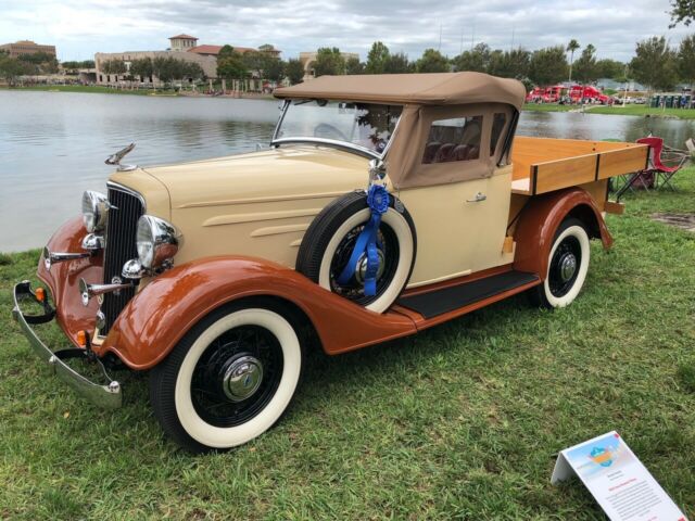 1934 Chevrolet Roadster Utility (Cream and Orange/Brown)