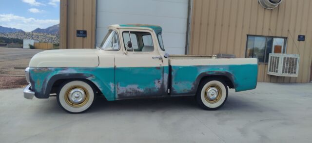 1960 Ford F100 (Turquoise/Teal)