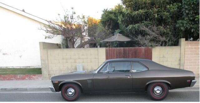 1969 Chevrolet Nova (Brown/Black)