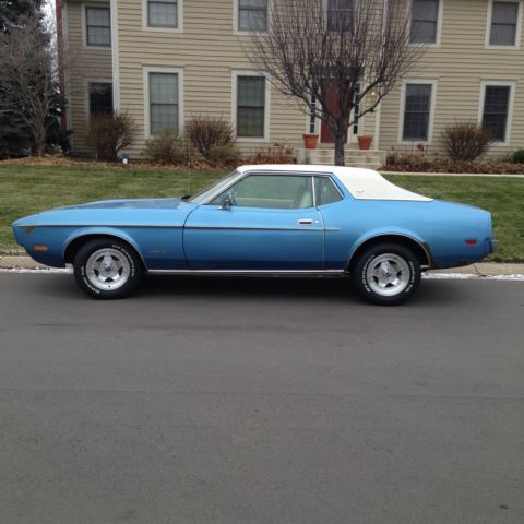 1973 Ford Mustang (light blue/white and black)